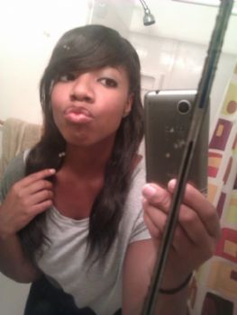 NzingahF profile photo