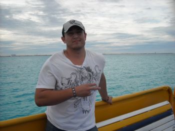 elzuni profile photo