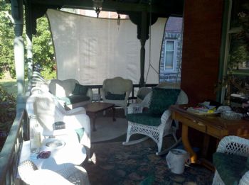 melindavs@co profile photo