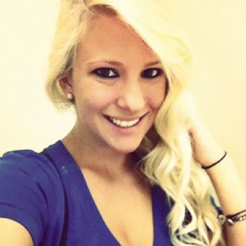 christinab10 profile photo