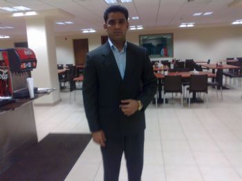 qamar latif profile photo