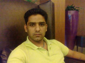 qamar latif profile photo