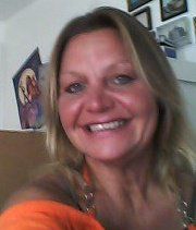 arianehelen profile photo