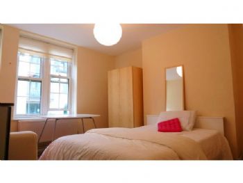 laure22 profile photo