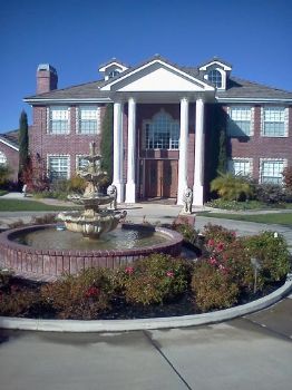 delazzarro58 profile photo