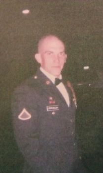 oz1975 profile photo