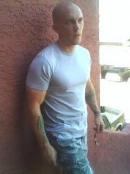 oz1975 profile photo