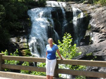 needaroom@43 profile photo