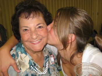 hownutt profile photo