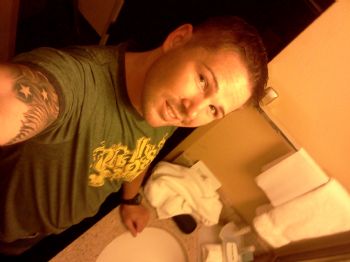 adam3211 profile photo