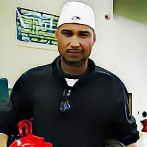 VicCologne profile photo