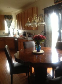 ninasroomate profile photo