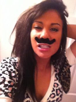 zoerou profile photo