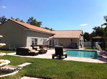 djponce profile photo