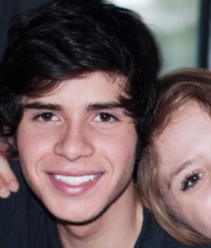 serch01x profile photo