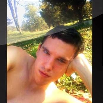 cBarnett25 profile photo