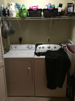 Emma93 profile photo