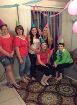 AlyAlta17 profile photo