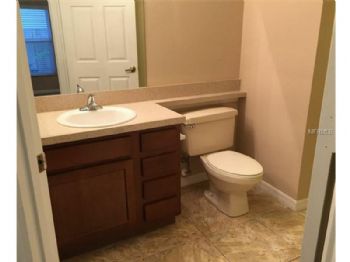 rchristine92 profile photo