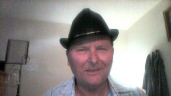 wade75 profile photo