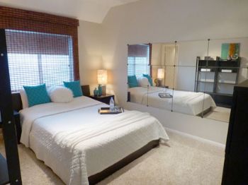 2rooms1bath profile photo