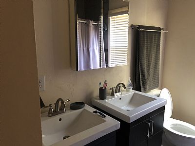 taniarenee profile photo