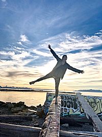 fbdl:) profile photo