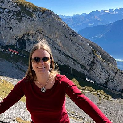 Veronica@ profile photo