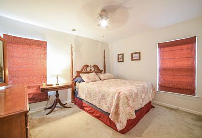 JParagano profile photo