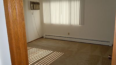 LKDelong profile photo