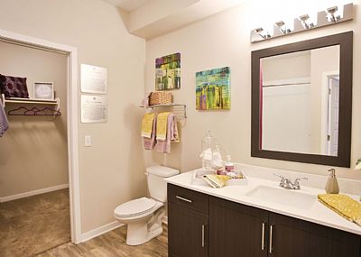 downtownphxroom profile photo