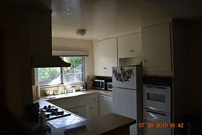 Charlie.sarvari profile photo