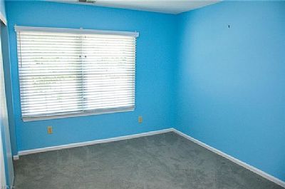 deboxed profile photo