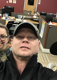 hi5nwhiteguy profile photo