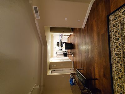 farpour profile photo