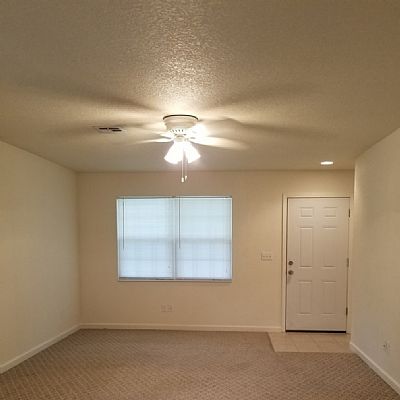 dkrennie14 profile photo