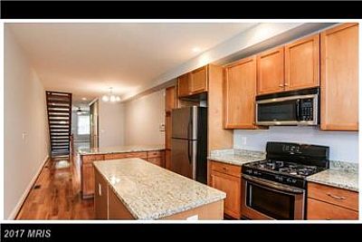 Kyle K-Y-L-E profile photo