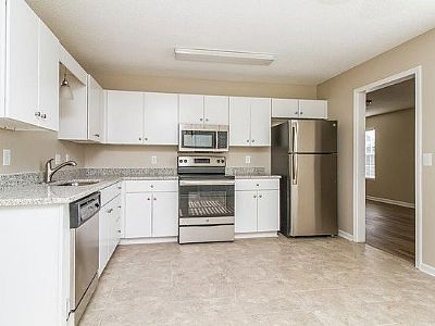 Johnmichaelis profile photo