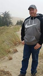 Larry197738 profile photo