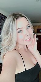 allysanders5 profile photo