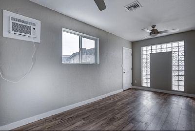 West1122 profile photo