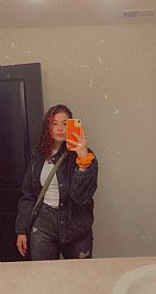 chloeo1221 profile photo