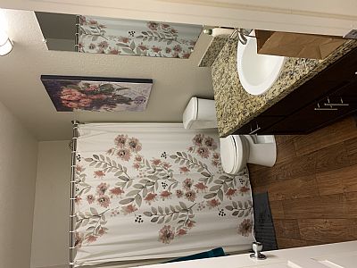 roseewright profile photo