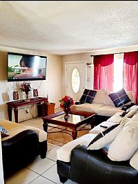 Emilymg98 profile photo