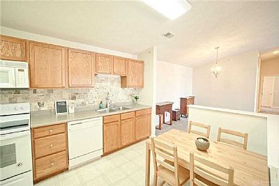 Rlee03 profile photo