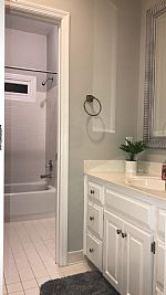 Chris E profile photo