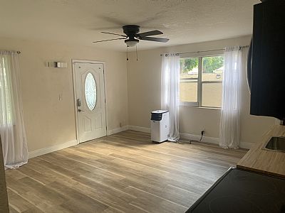 Eleeper16 profile photo