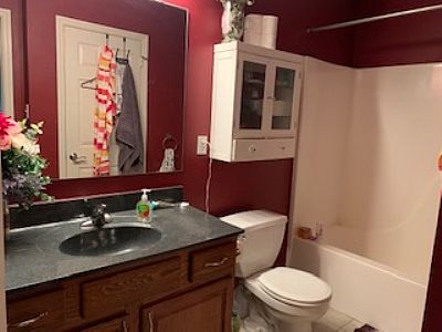 lbrodbar profile photo