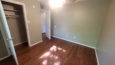 mnance2001 profile photo