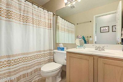 Dennie profile photo